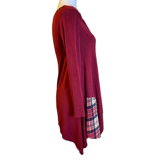 Reborn J Long Sleeve Deep Cranberry Plaid Detail V-neck Tunic Ladies Small - Picture 3 of 11